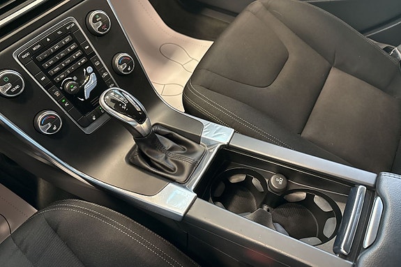 Volvo V60 17 of 22