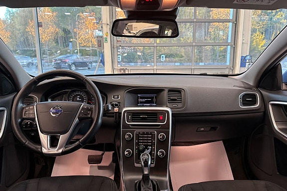 Volvo V60 6 of 22