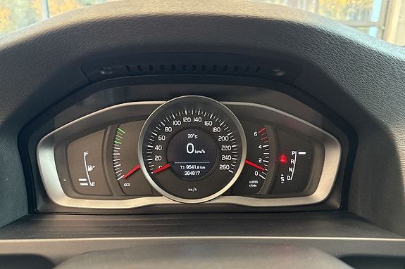 Volvo V60 10 of 22