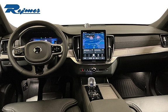Volvo XC90 7 of 19