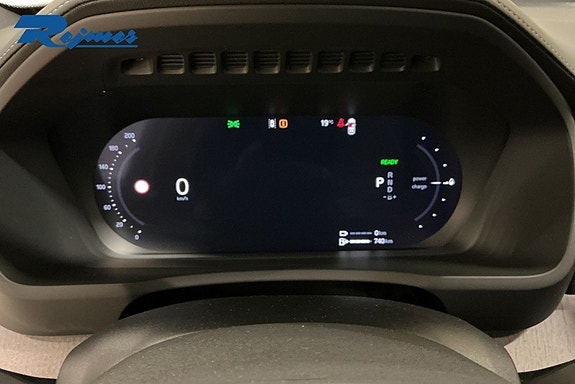 Volvo XC90 9 of 19
