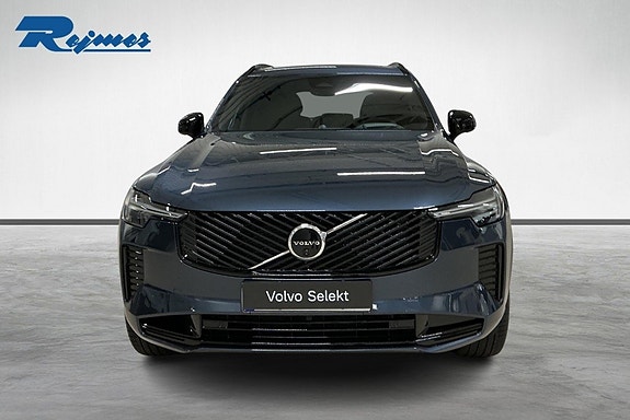 Volvo XC90 5 of 19