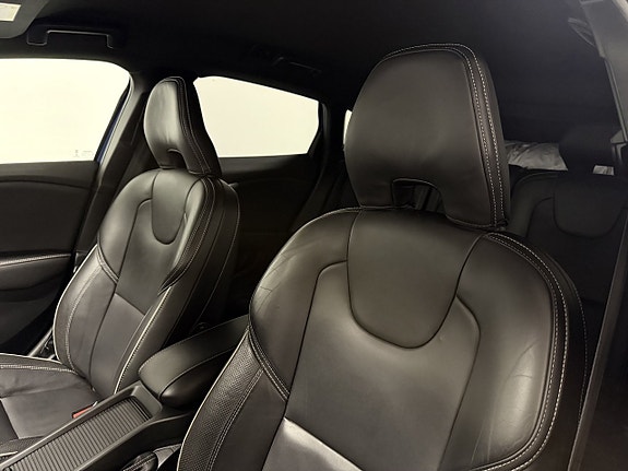 Volvo V40 9 of 14