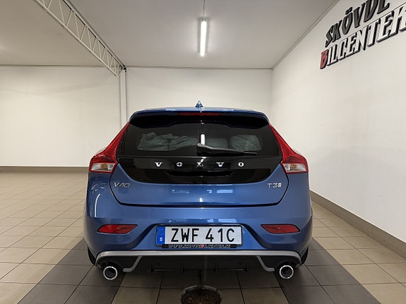 Volvo V40 4 of 14