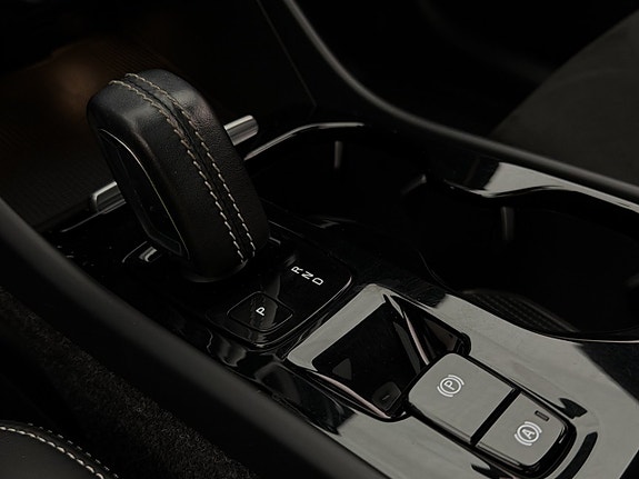 Volvo XC40 27 of 30