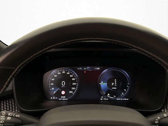 Volvo XC40 15 of 30