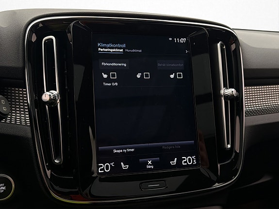 Volvo XC40 25 of 30
