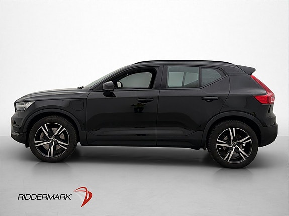 Volvo XC40 4 of 30
