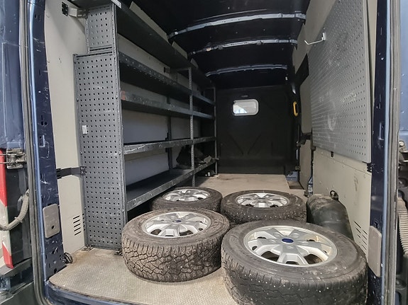 Ford Transit 7 of 17