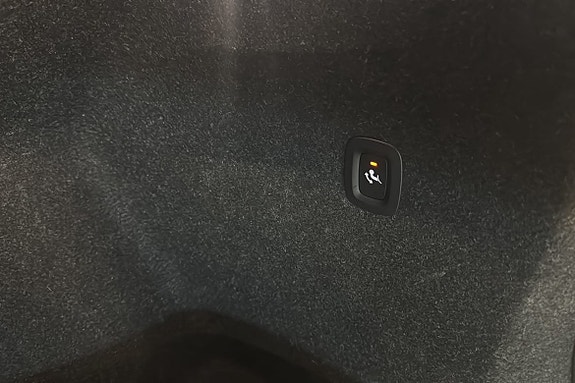Volvo C40 7 of 15