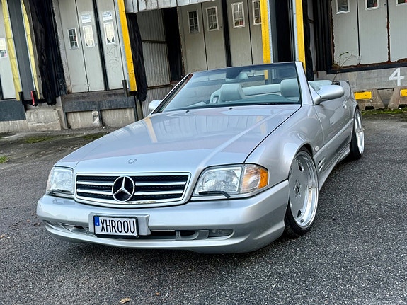 Mercedes-Benz SL 500 3 of 25