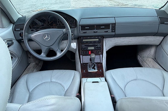 Mercedes-Benz SL 500 22 of 25
