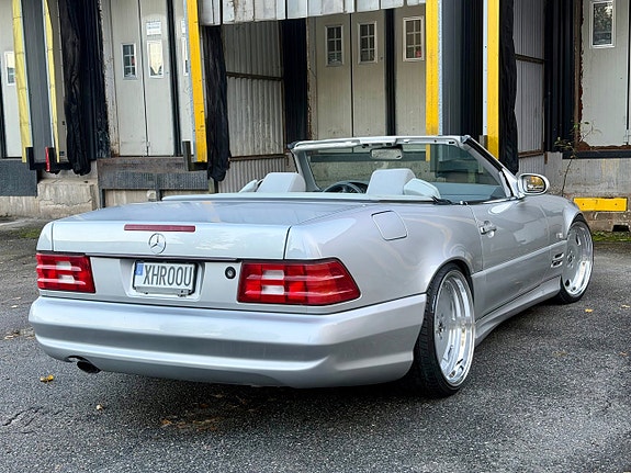 Mercedes-Benz SL 500 10 of 25
