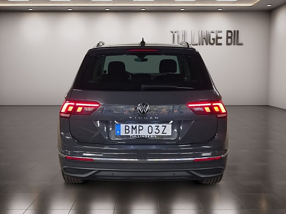 Volkswagen Tiguan 4 of 21