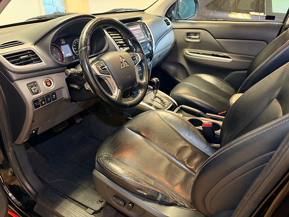 Mitsubishi L200 9 of 24