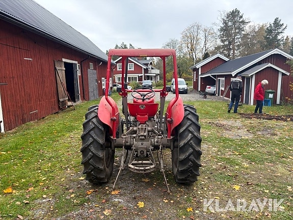 Veterantraktor Massey Ferguson 30 med plog 6 of 6
