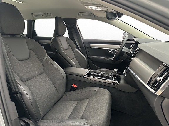 Volvo V90 28 of 30