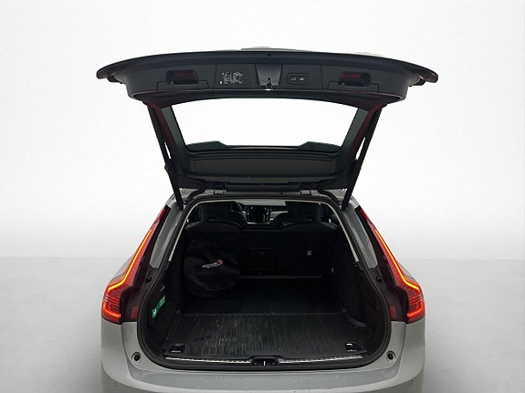 Volvo V90 11 of 30