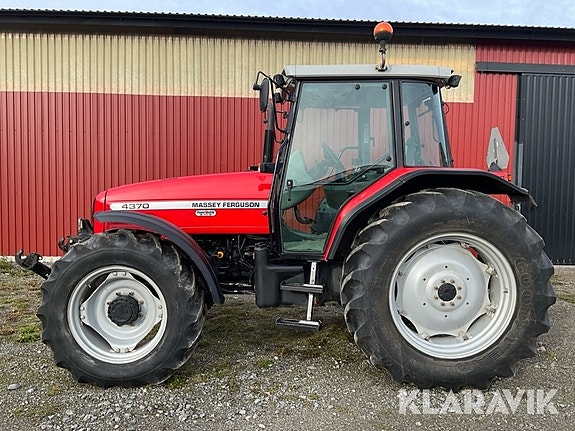 Traktor Massey Ferguson 4370 med frontlyft 2 of 6