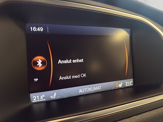 Volvo V40 19 of 23