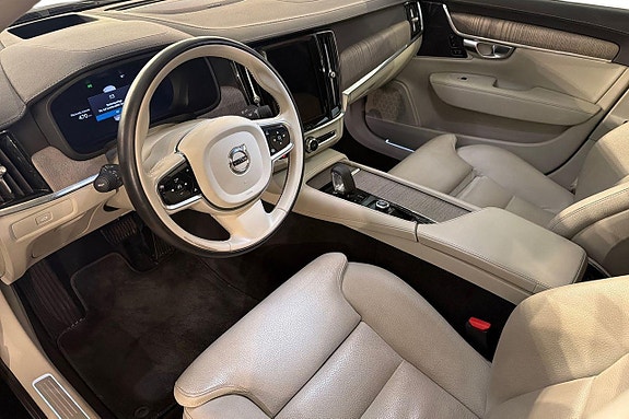 Volvo S90 10 of 28