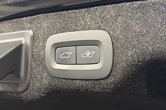 Volvo S90 27 of 28