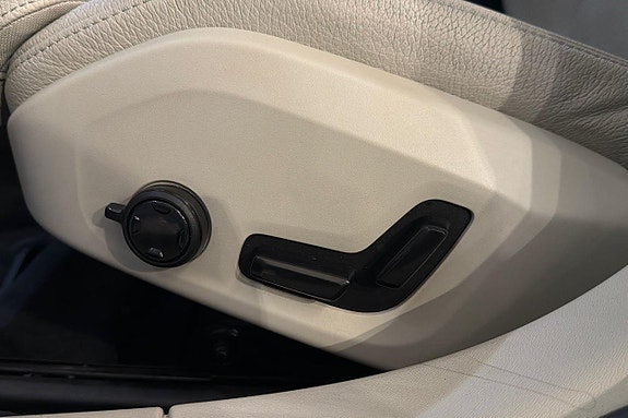 Volvo S90 11 of 28