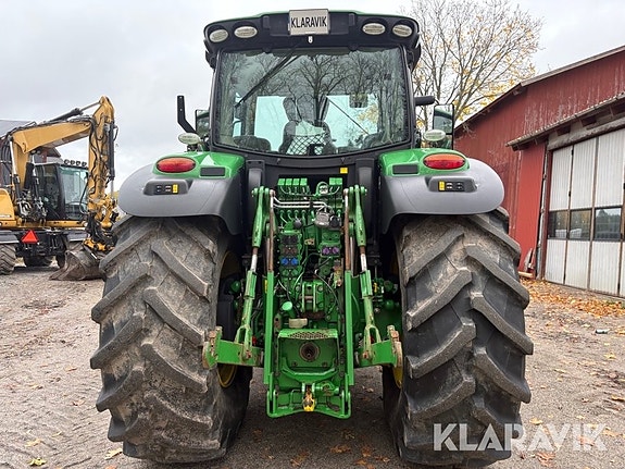 Traktor John Deere 6215R Premium Edition 4 of 6