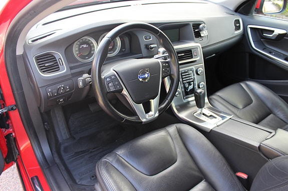 Volvo S60 10 of 12
