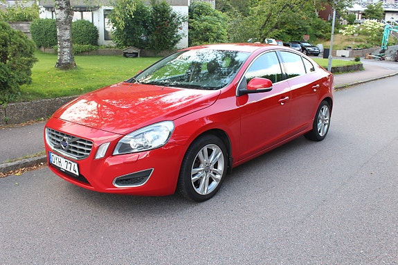Volvo S60 3 of 12