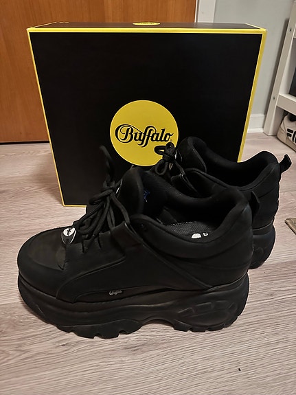 Product image 1 of 4