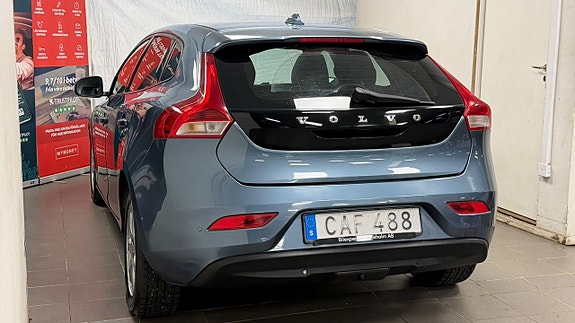 Volvo V40 6 of 19
