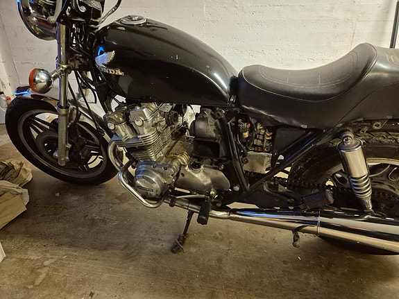 Honda CB750C 2 of 3