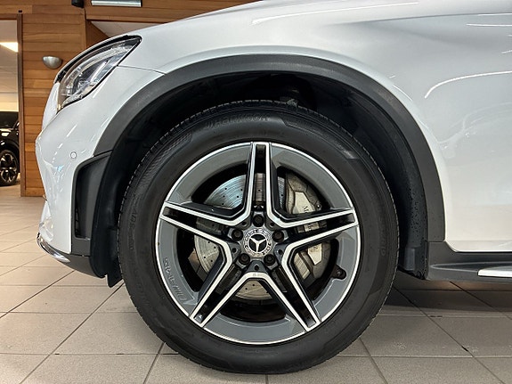 Mercedes-Benz GLC 220 d 29 of 30