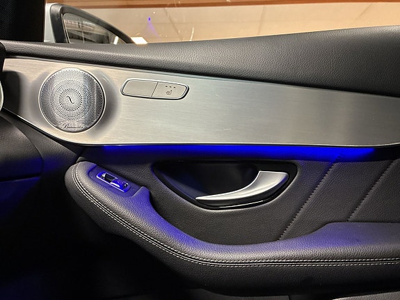 Mercedes-Benz GLC 220 d 25 of 30