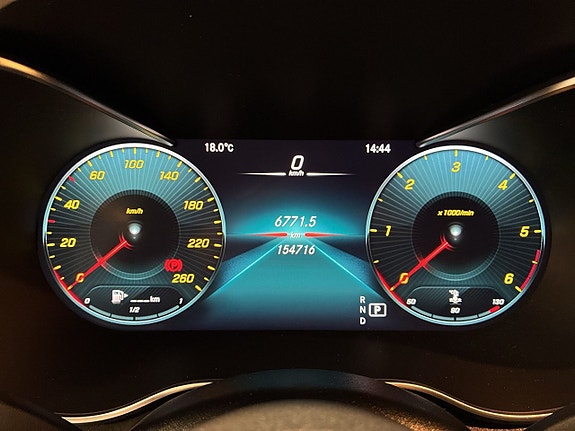 Mercedes-Benz GLC 220 d 19 of 30