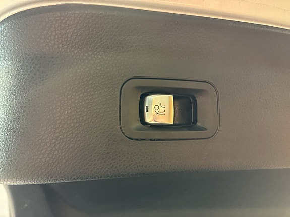 Mercedes-Benz GLC 220 d 13 of 30