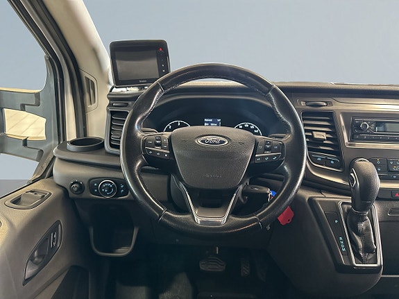 Ford Transit 9 of 18