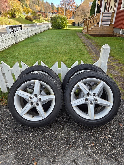 Product image 1 of 4
