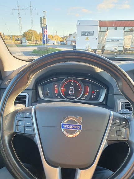 Volvo XC70 6 of 11