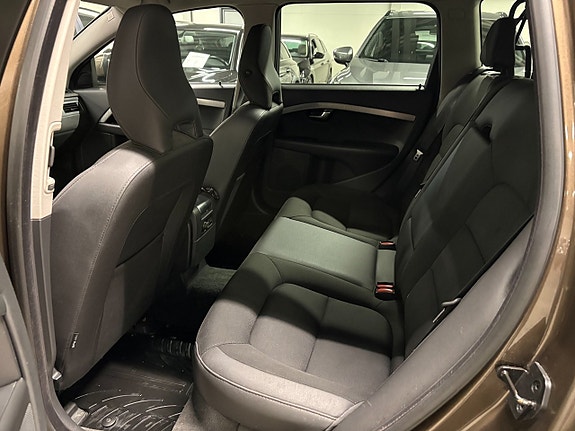 Volvo XC70 6 of 9