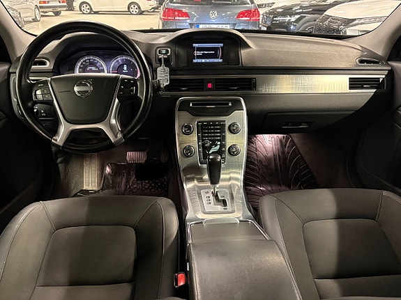 Volvo XC70 9 of 9