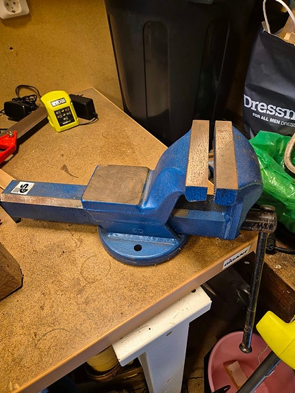 Product image 1 of 4