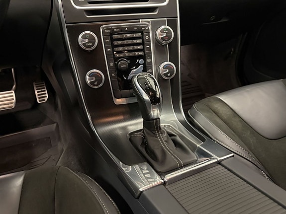 Volvo S60 15 of 17