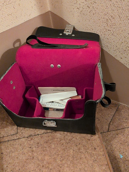 Product image 1 of 4