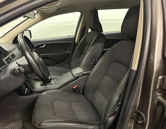 Volvo XC70 9 of 10