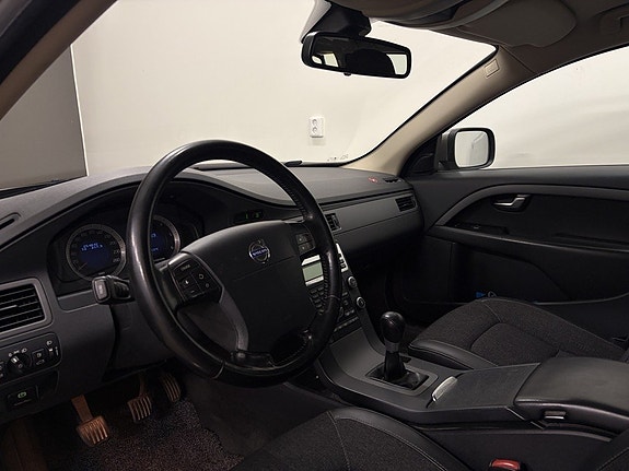 Volvo XC70 7 of 10