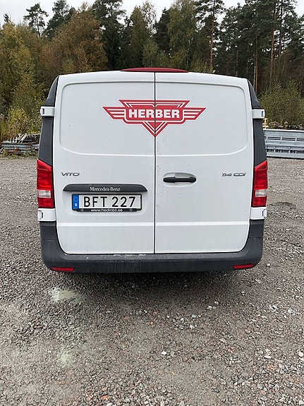 Mercedes-Benz Vito 230 4 of 6