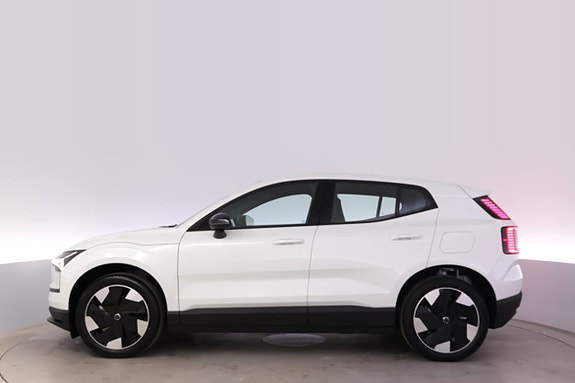 Volvo EX30 2 of 28