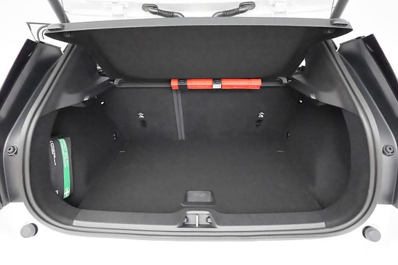 Volvo EX30 18 of 28